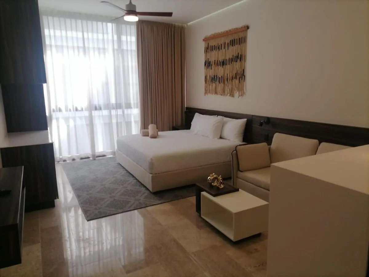 Mya, Elle & Elena Residences Τουλούμ