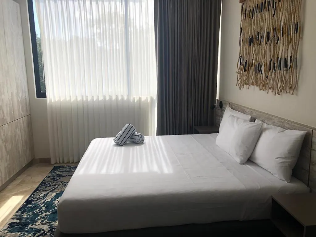 Ξενοδοχείο με διαμερίσματα Mya, Elle & Elena Residences Τουλούμ